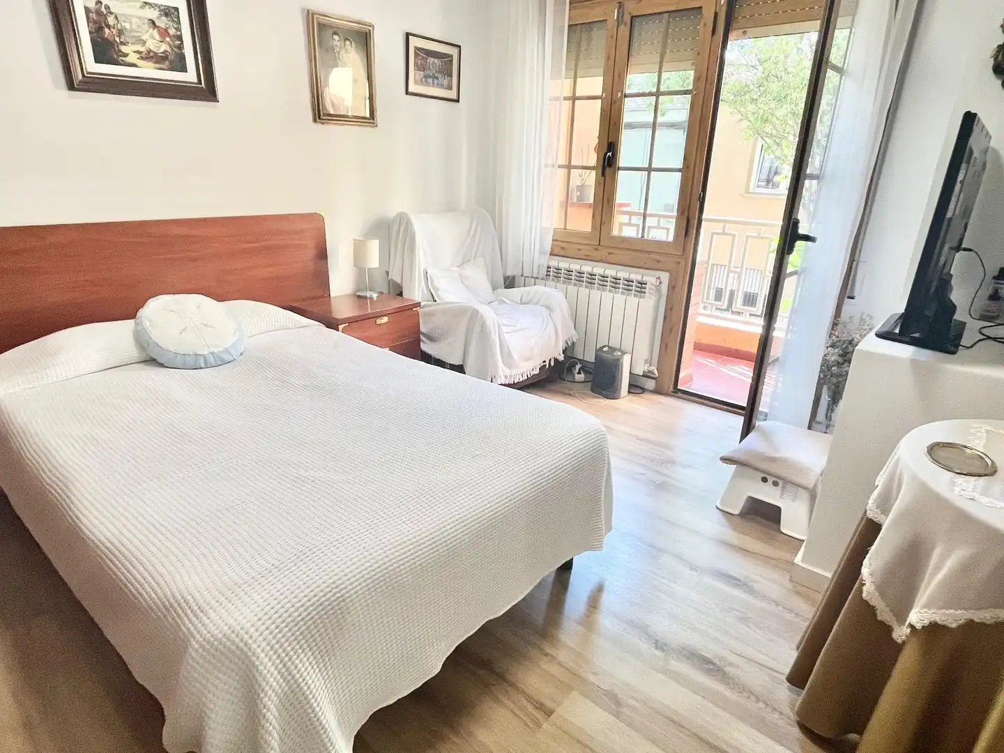 Habitación de Ático en venta en Cerdanyola del Vallès con Aire acondicionado, Calefacción y Parquet