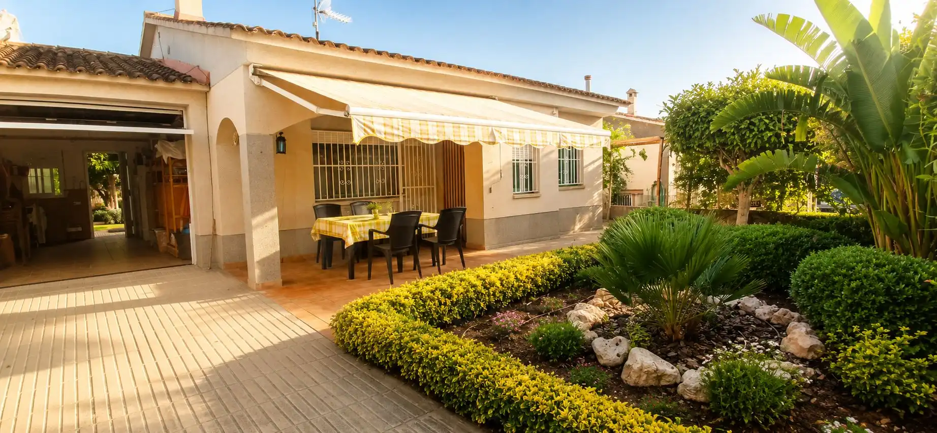 Terraza de Casa adosada en venta en Cubelles con Aire acondicionado y Piscina