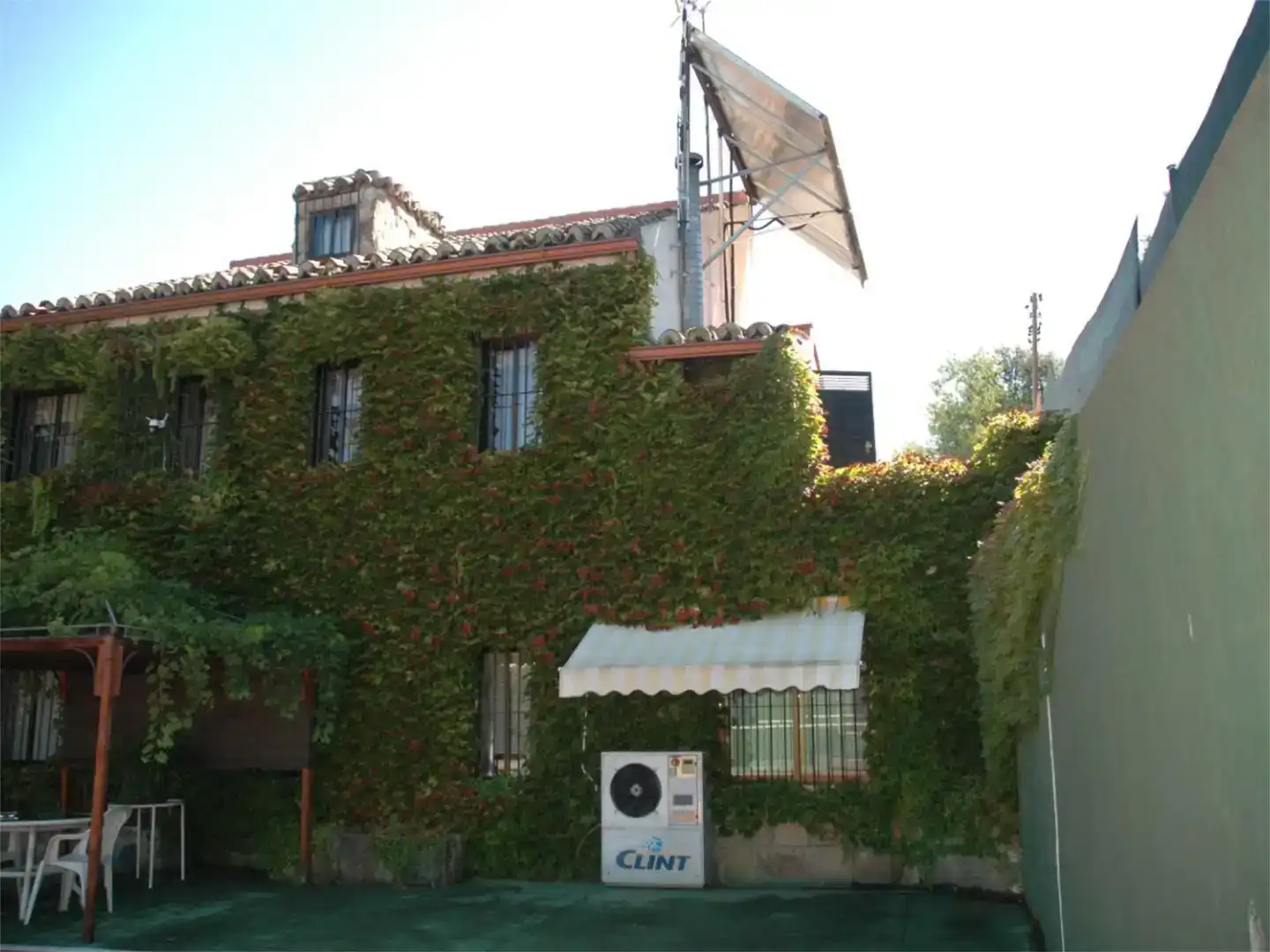 Vista exterior de Pis en venda en El Casar amb Aire condicionat, Jardí privat i Traster