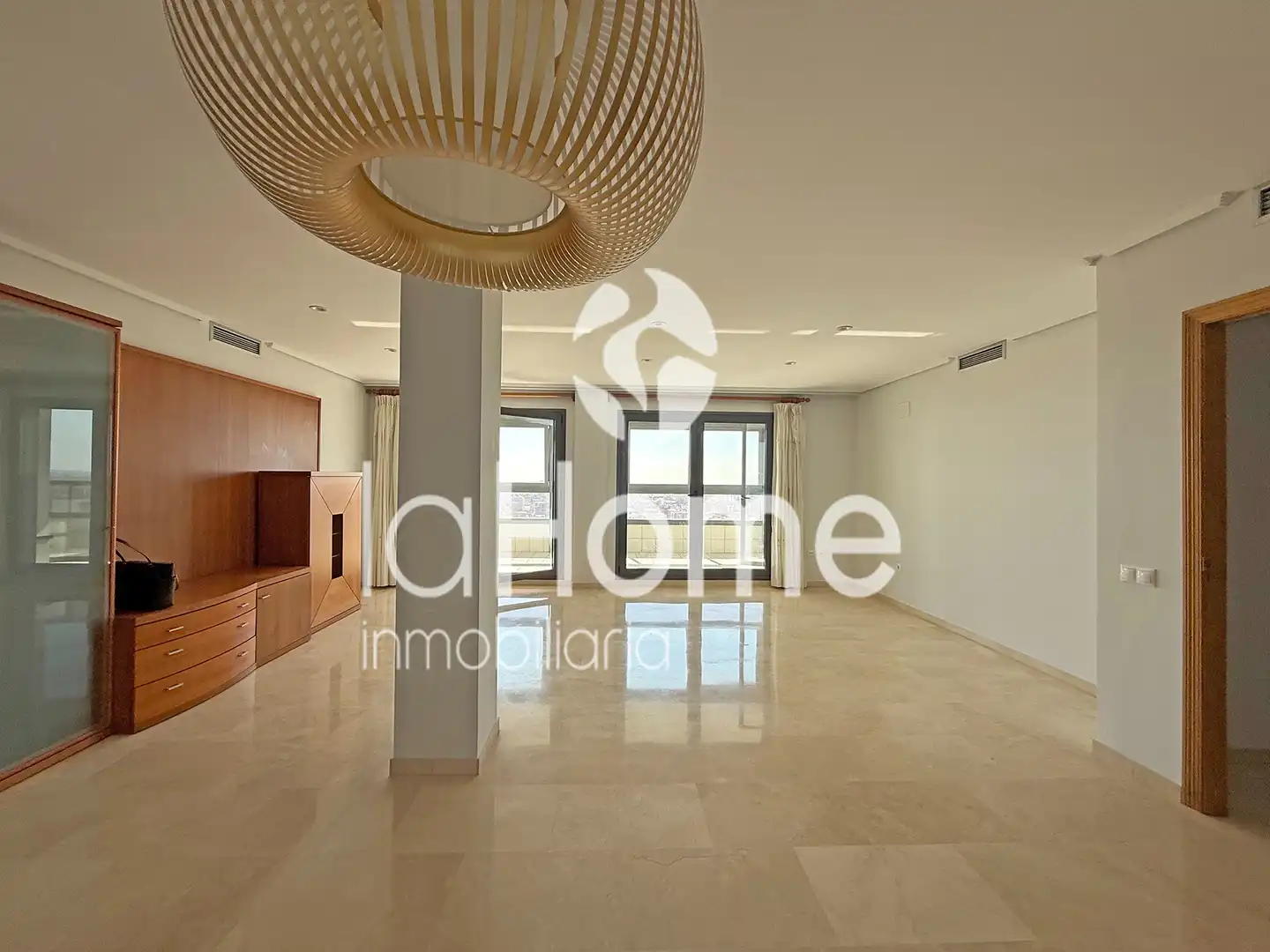 Sala de estar de Piso de alquiler en Valencia con Aire acondicionado, Calefacción y Terraza