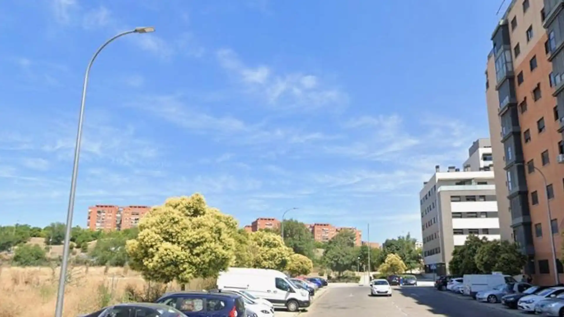 Vista exterior de Piso en venta en  Madrid Capital con Jardín privado y Piscina comunitaria