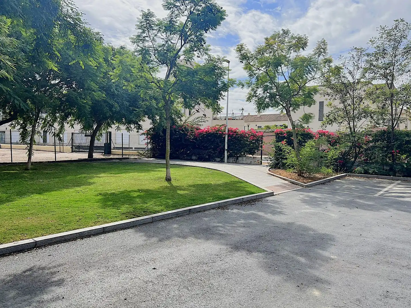Parking de Piso en venta en Isla Cristina con Terraza y Amueblado