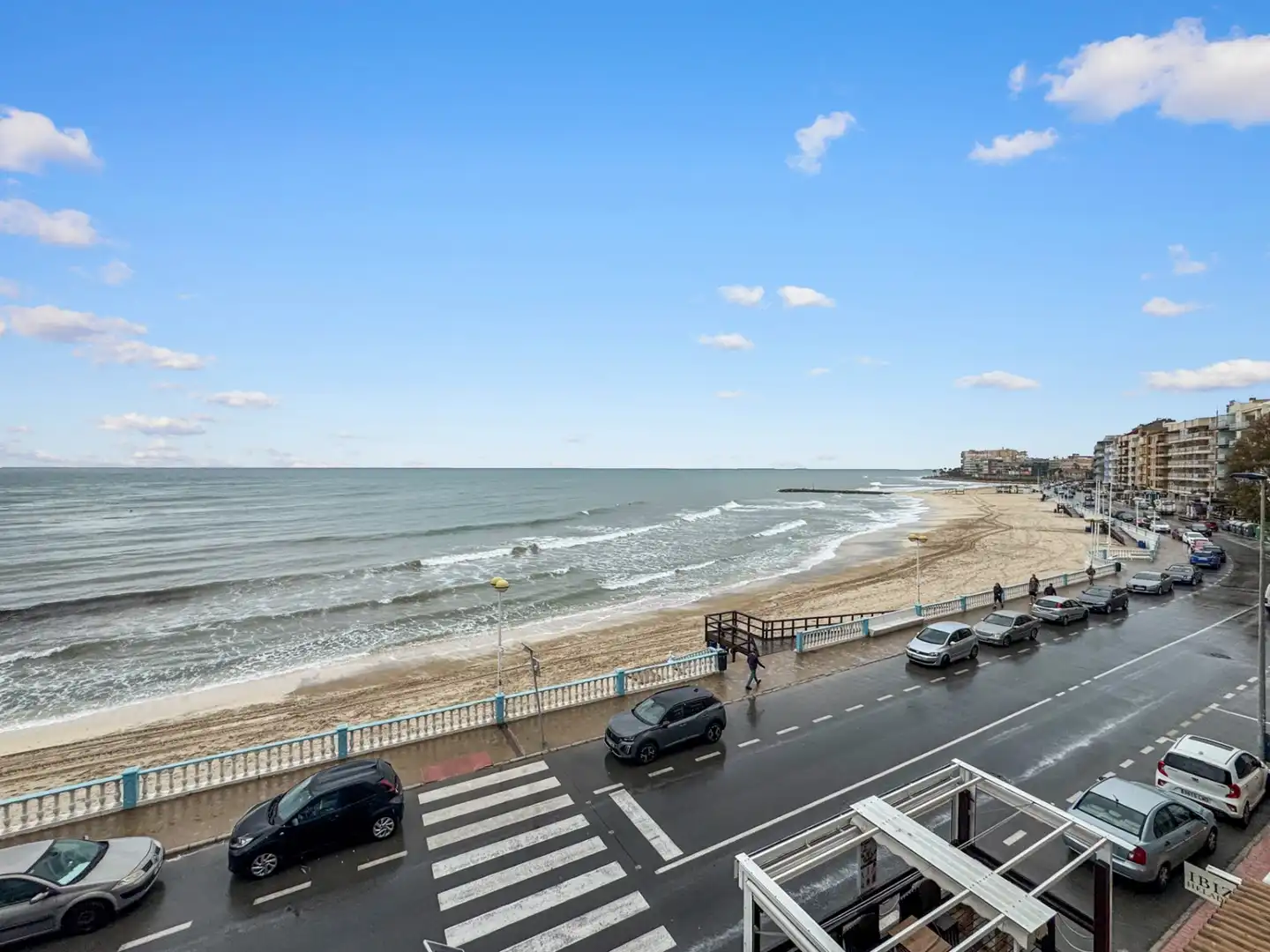 Vista exterior de Apartamento en venta en Torrevieja con Trastero, Amueblado y Horno