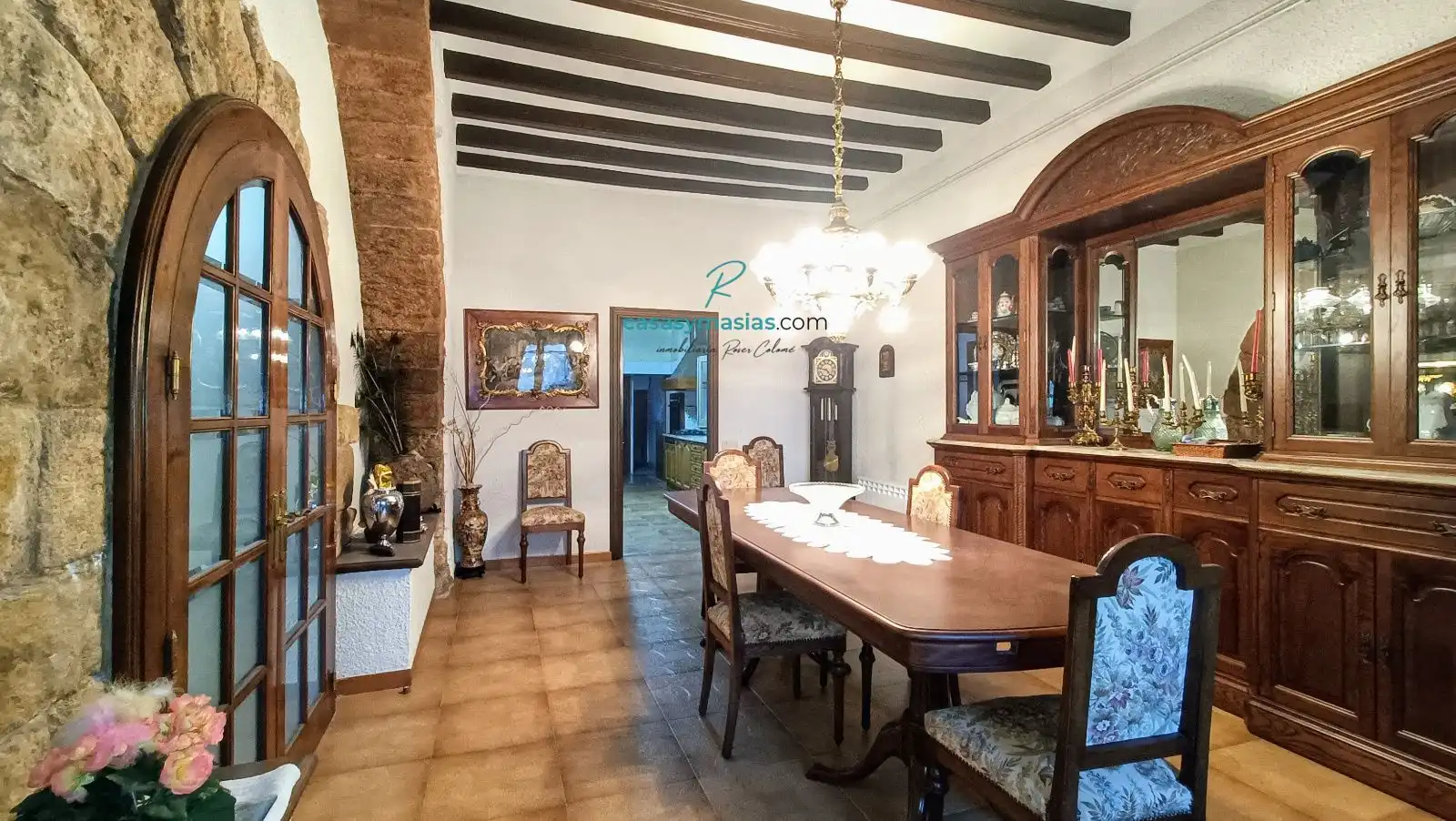 Comedor de Finca rústica de alquiler en Font-rubí con Aire acondicionado, Calefacción y Jardín privado