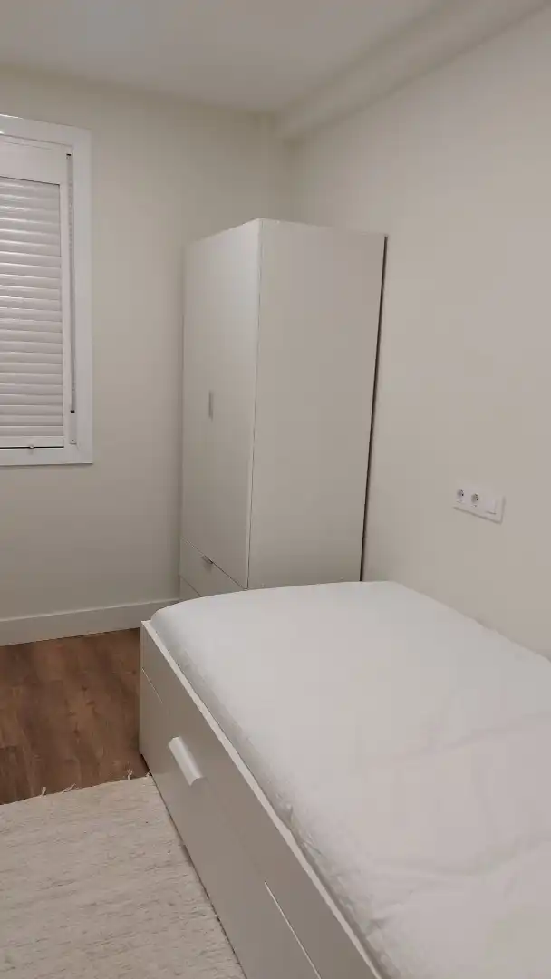Bedroom of Flat for rent in Santiago de Compostela   with Furnished