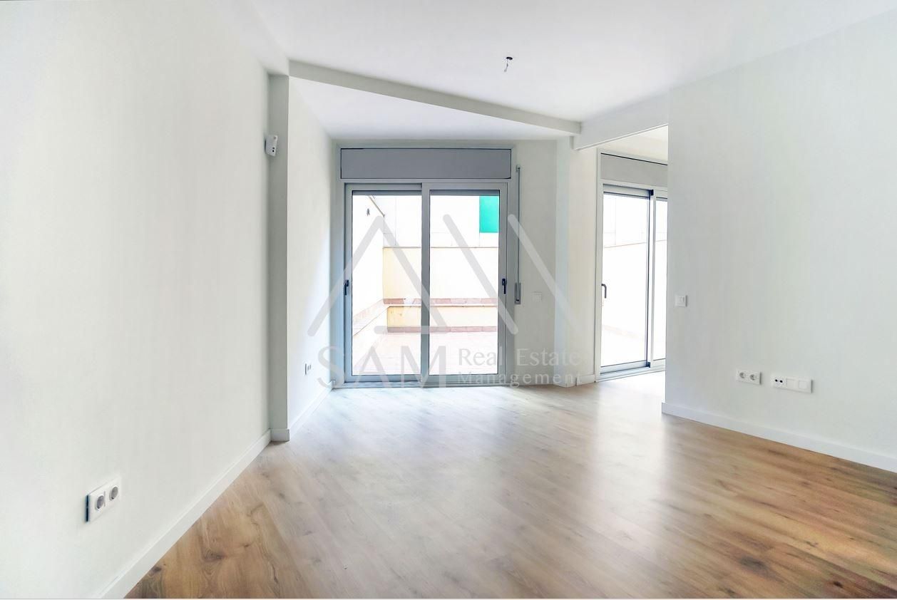 Sala de estar de Planta baja en venta en Terrassa con Parquet y Terraza