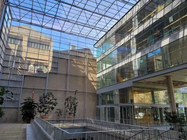Außenansicht von Büro zur Miete in Barcelona mit Klimaanlage, Heizung und Terrasse