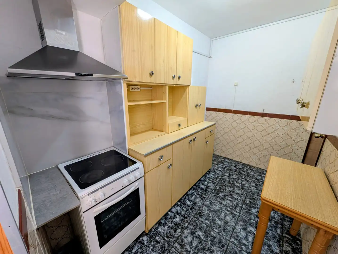 Kitchen of Flat for sale in Cornellà de Llobregat  with Furnished and Alarm