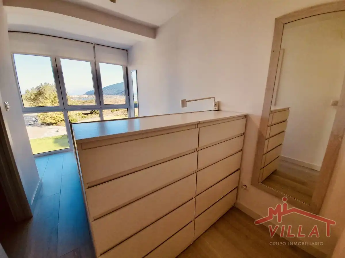Schlafzimmer von Wohnung zur Miete in Laredo mit Heizung und Möbliert