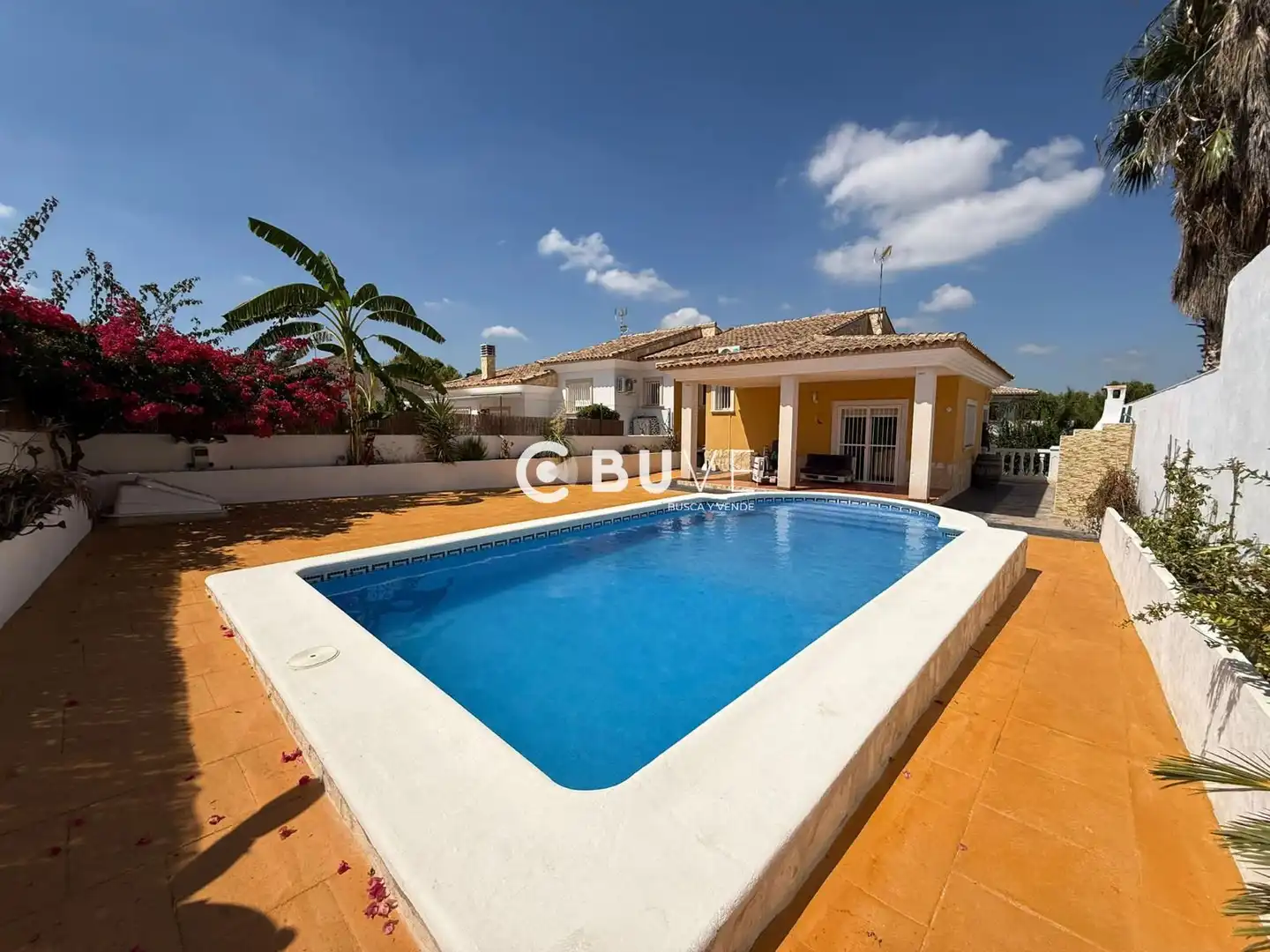 Detached house with pool for sale in N/A
