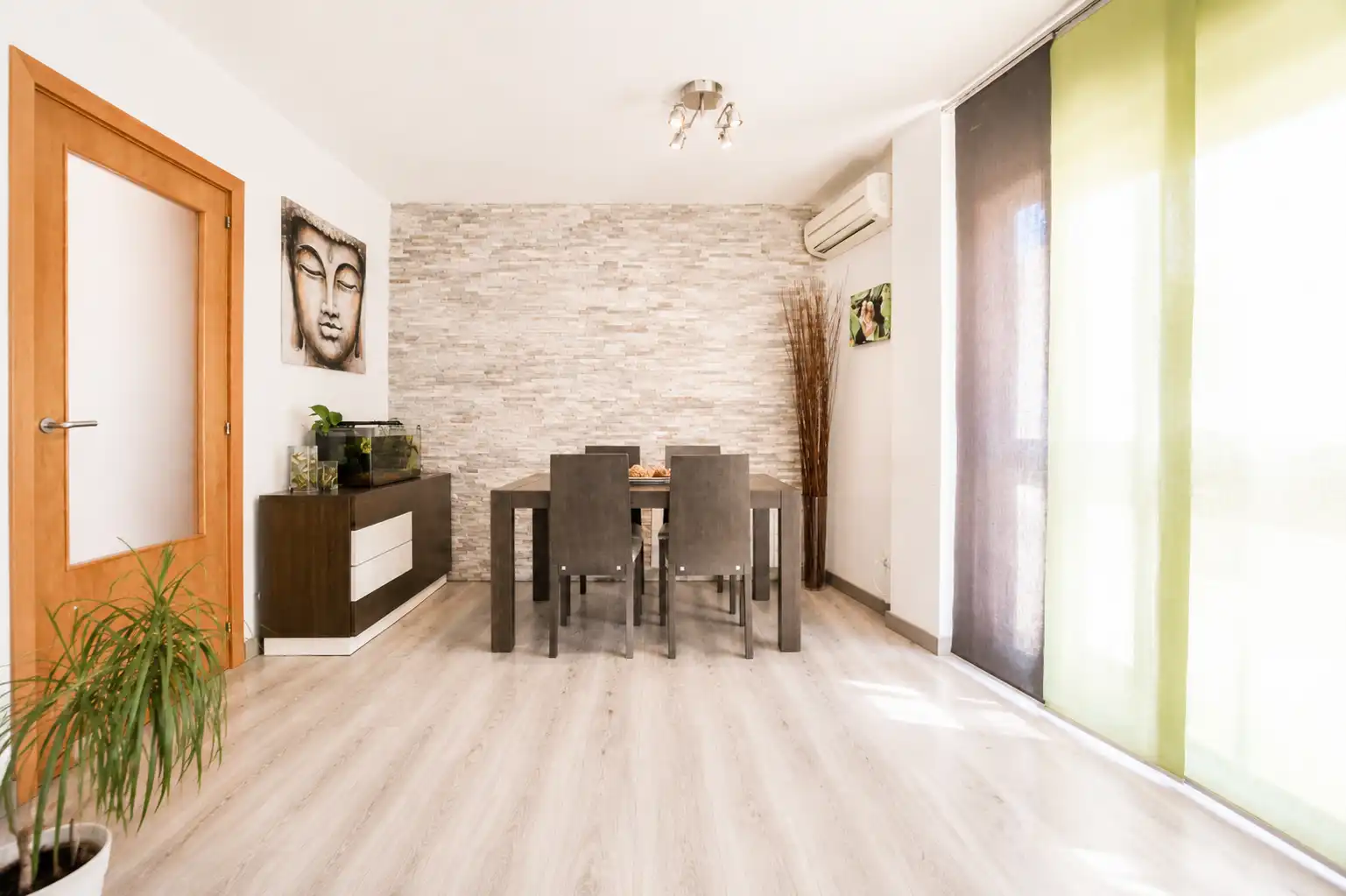 Comedor de Piso en venta en Badalona con Aire acondicionado y Calefacción