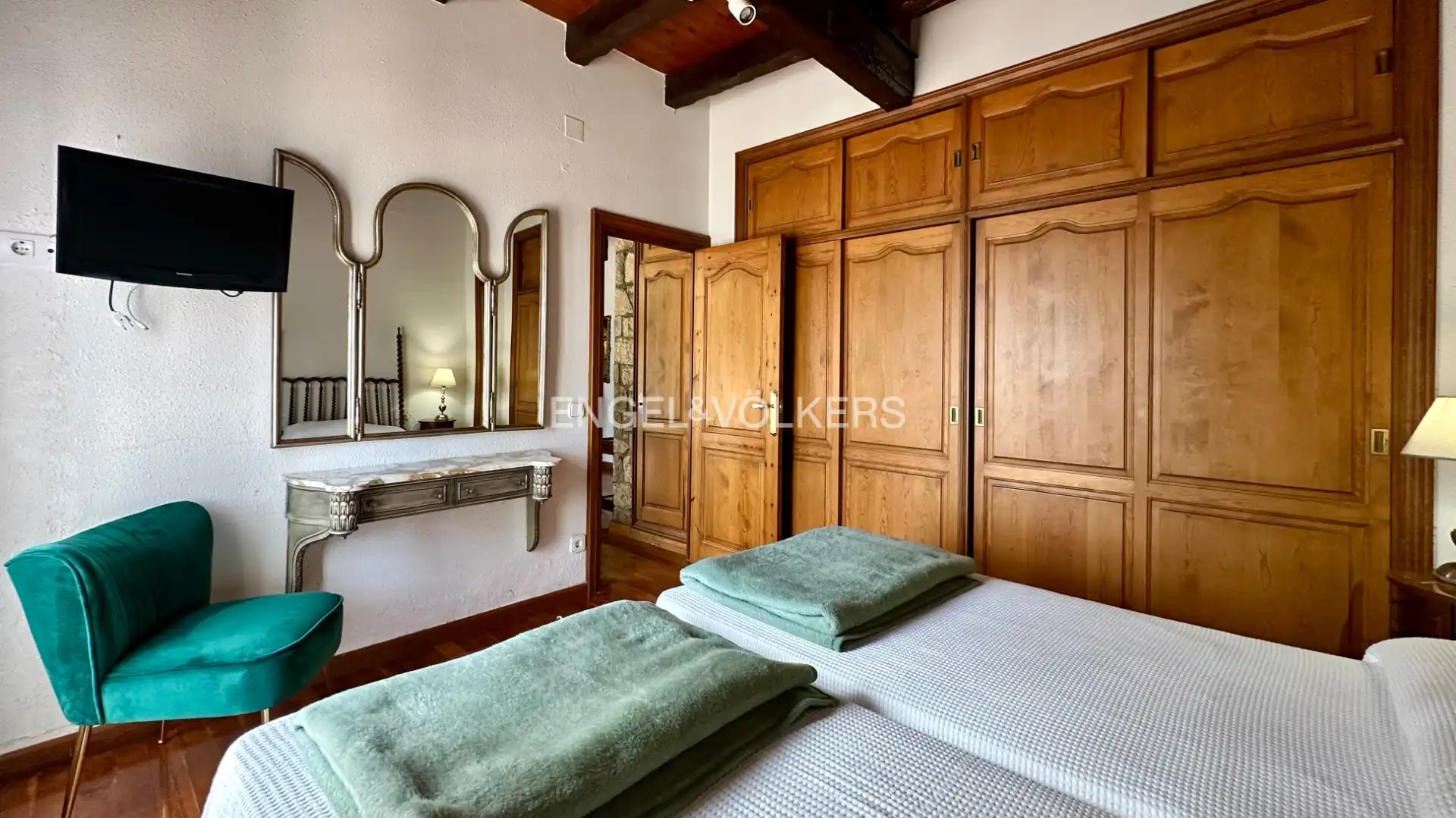 Schlafzimmer von Haus oder Chalet zum Verkauf in Mont-roig del Camp mit Klimaanlage, Heizung und Privatgarten