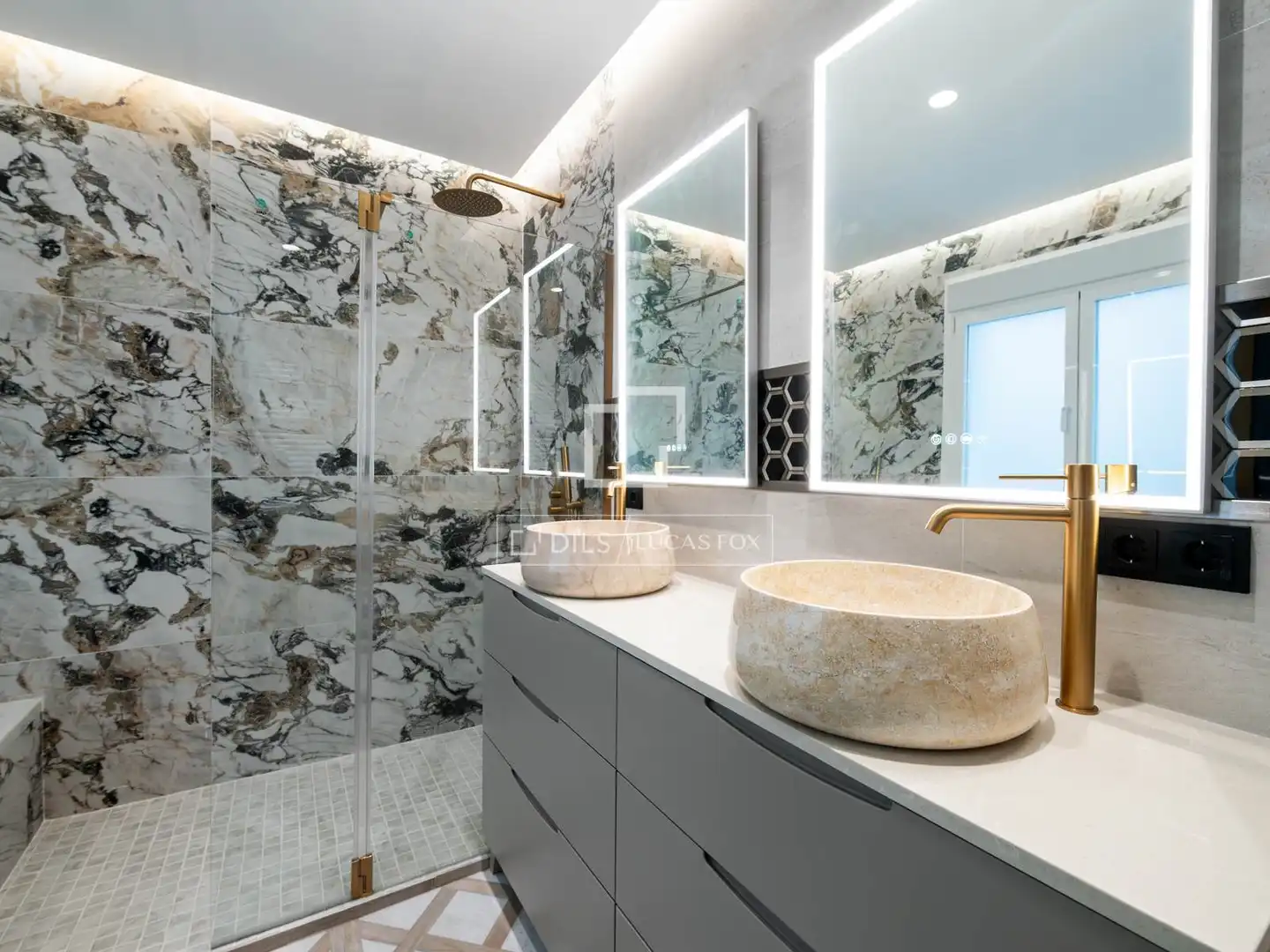 Baño de Piso en venta en Madrid con Aire acondicionado, Calefacción y Parquet