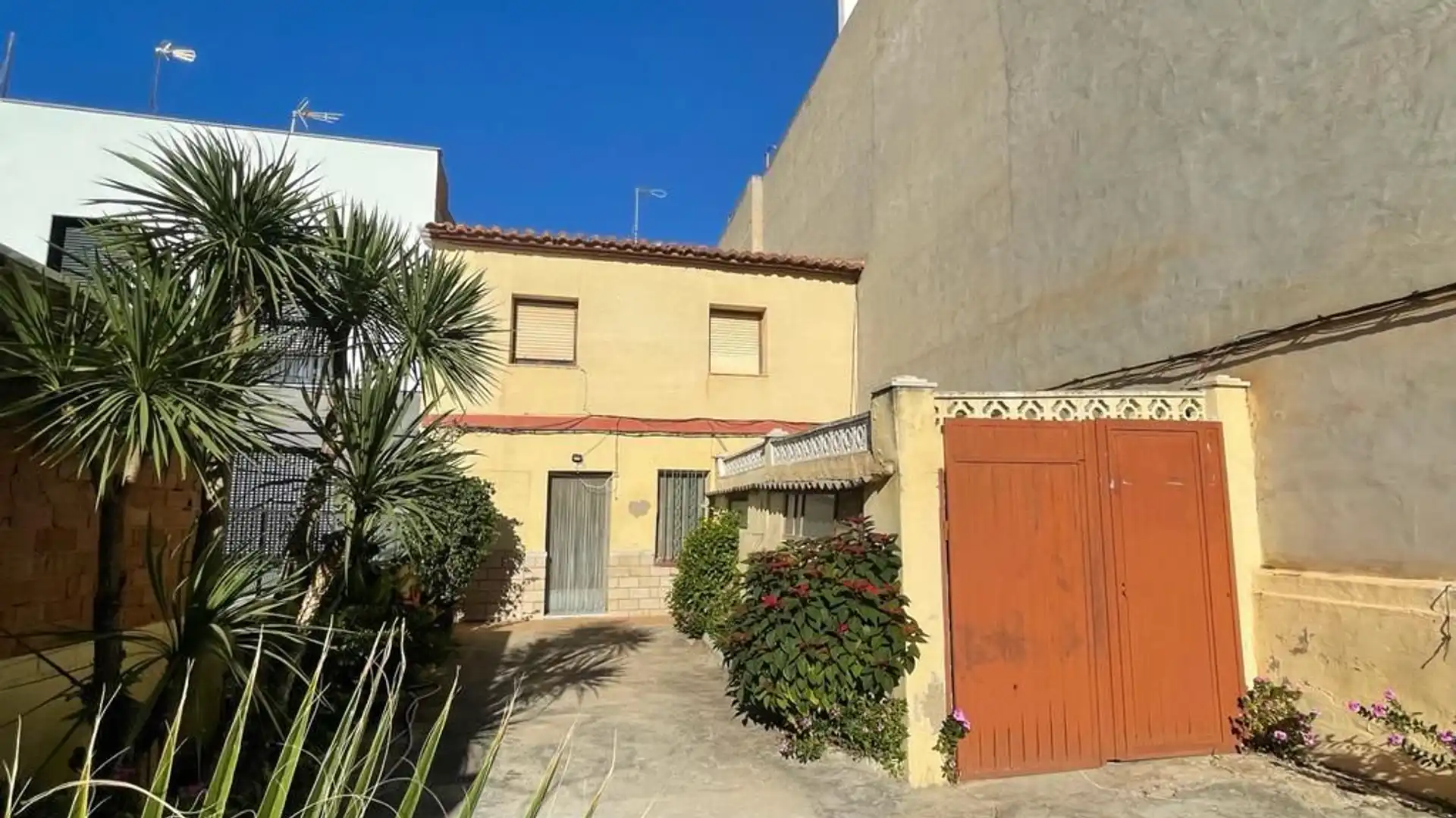 Vista exterior de Casa o chalet en venta en Nules con Jardín privado y Terraza