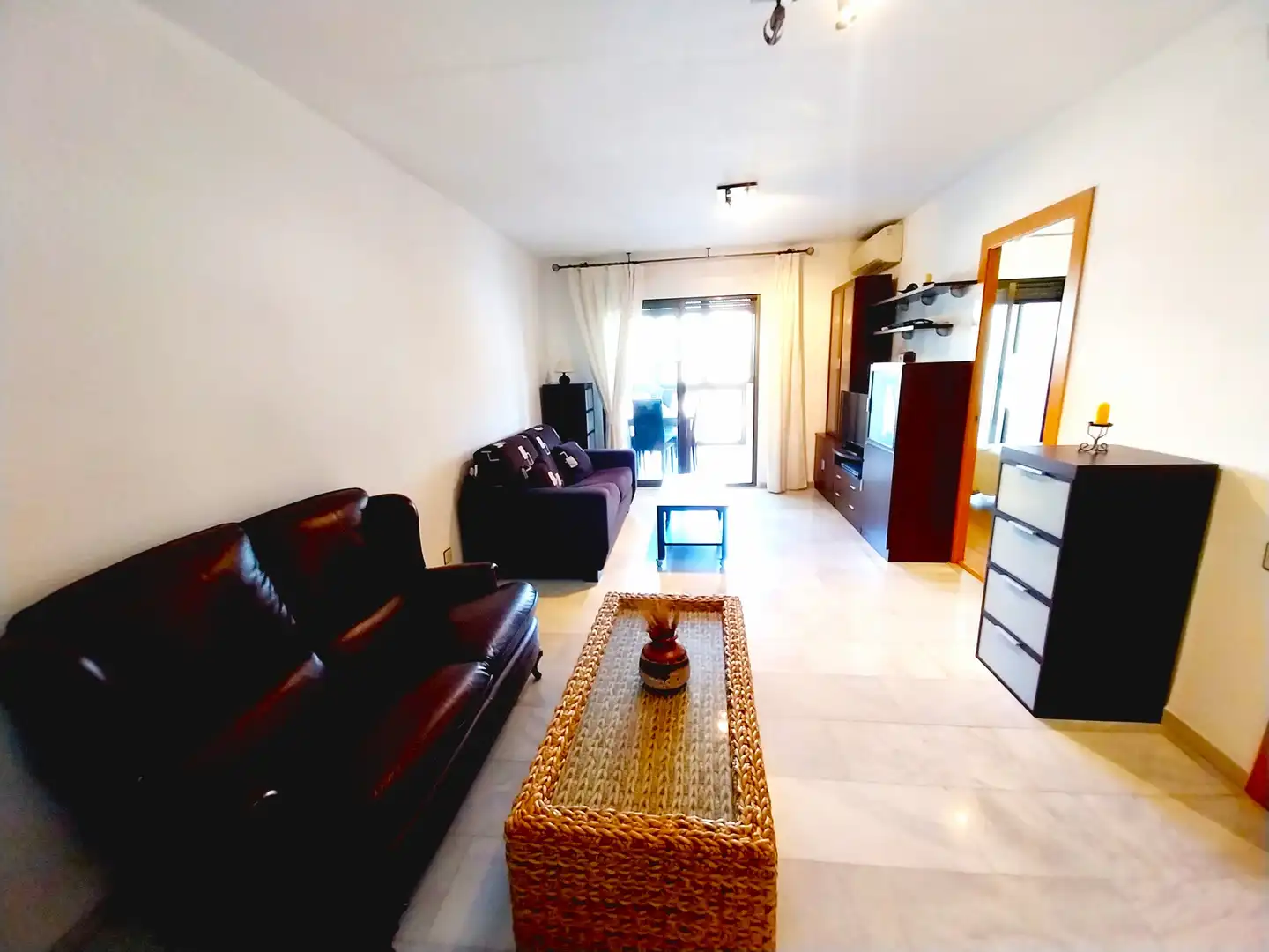 Sala de estar de Piso en venta en Benidorm con Aire acondicionado, Parquet y Terraza