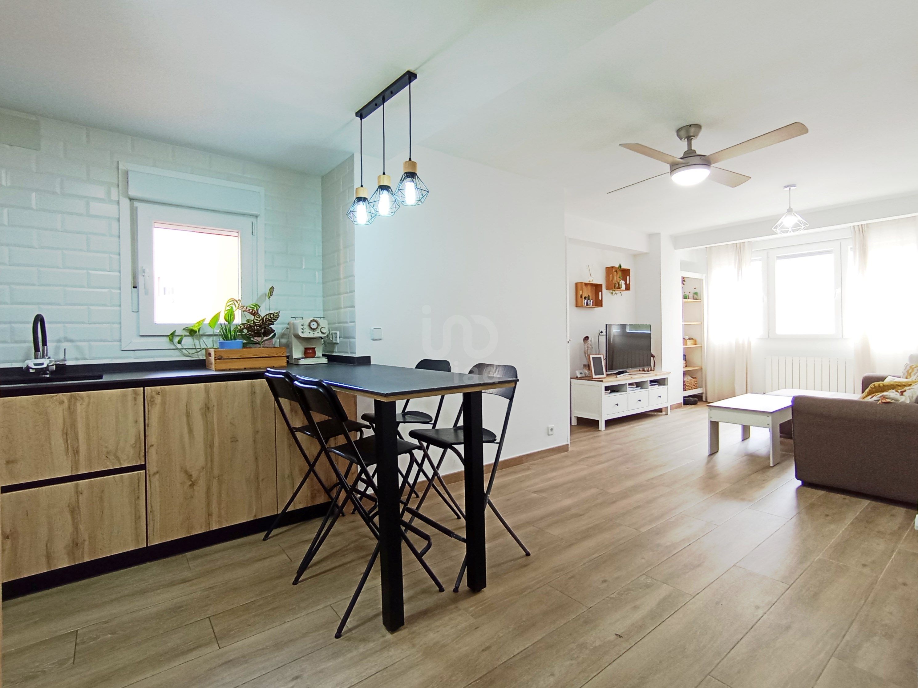 Living room of Flat for sale in Alcalá de Henares  with Air Conditioner and Heating