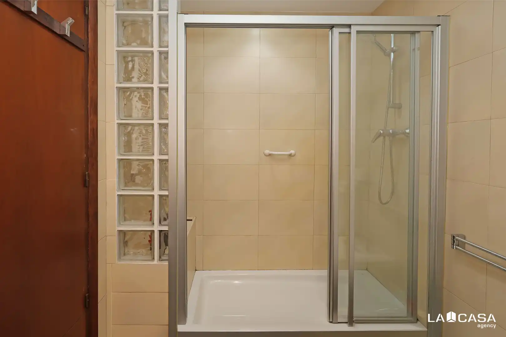 Piso con terraza en venta en Carrer de Casp, imagen 14