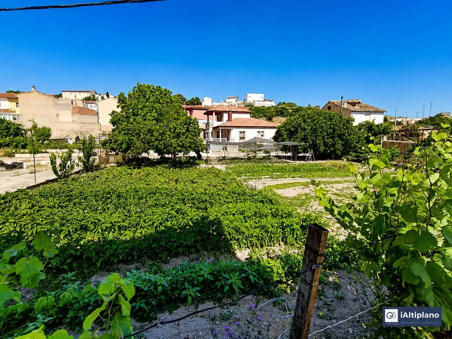 Houses for sale in Baza  with Heating, Private garden and Terrace