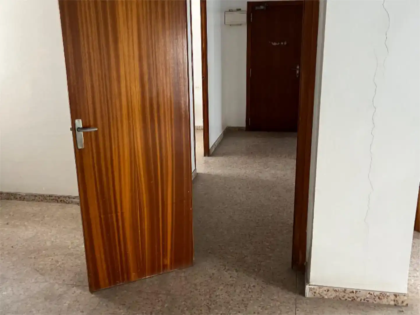 Wohnung zur Miete in Alberic mit Balkon