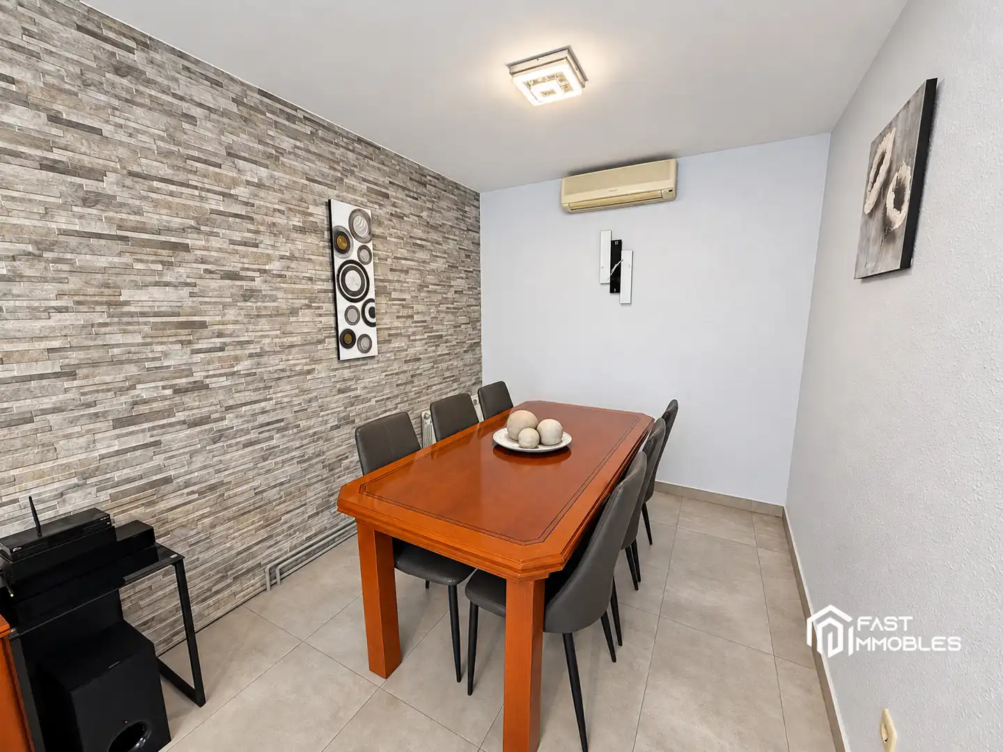 Dining room of Detached homes for sale in Ponent