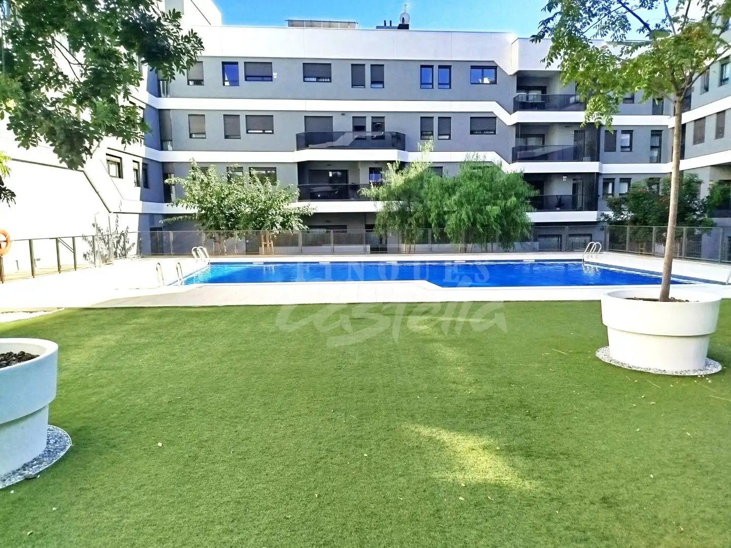 Schwimmbecken von Wohnung zur Miete in Mataró mit Klimaanlage, Heizung und Terrasse