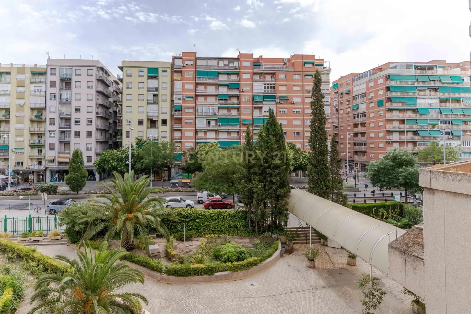 Vista exterior de Pis en venda en Granada