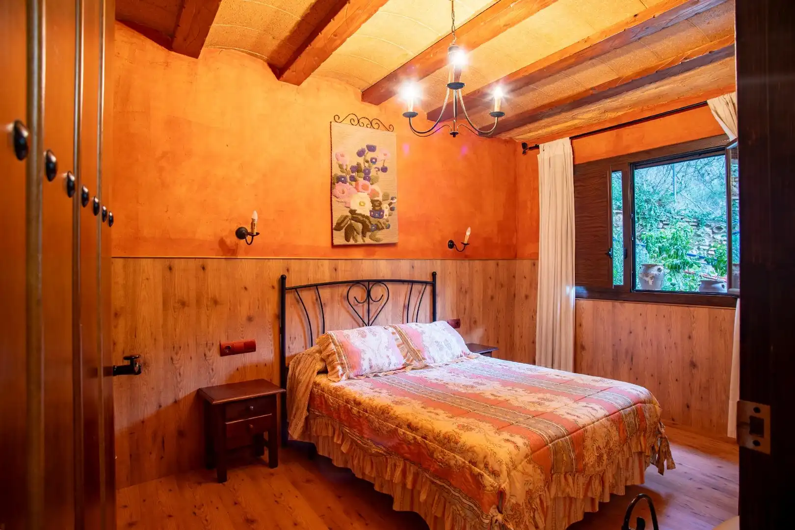 Habitación de Edificio en venta en Benatae
