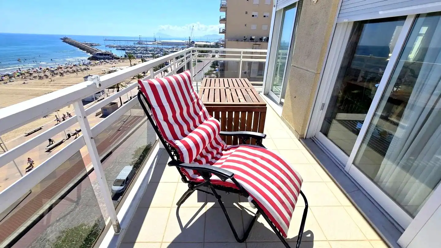 Attico con piscina in affitto a Passeig Marítim de Neptú 25, imagen 42