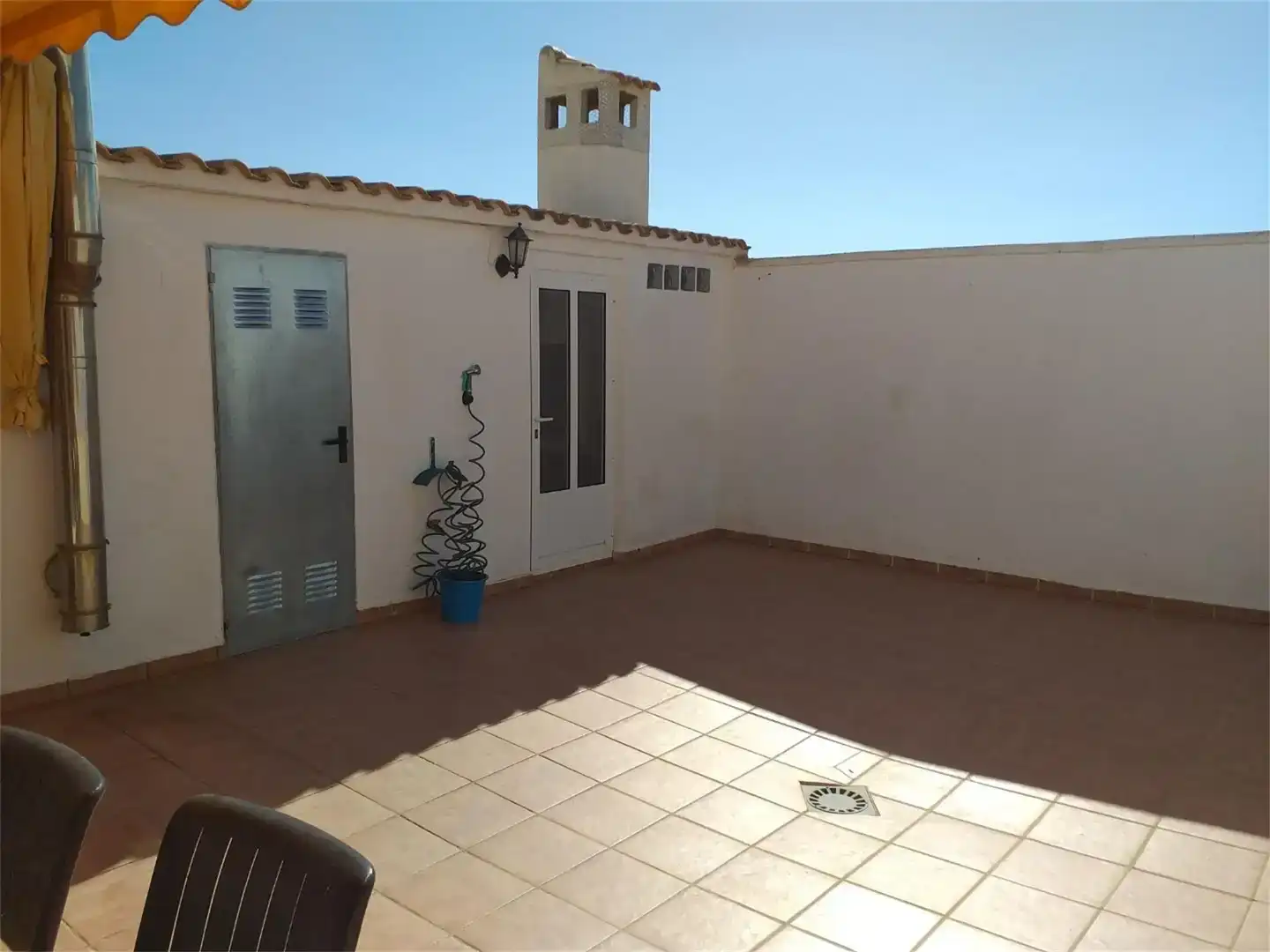 Terraza de Casa adosada en venta en Villavaliente con Parquet, Trastero y Amueblado
