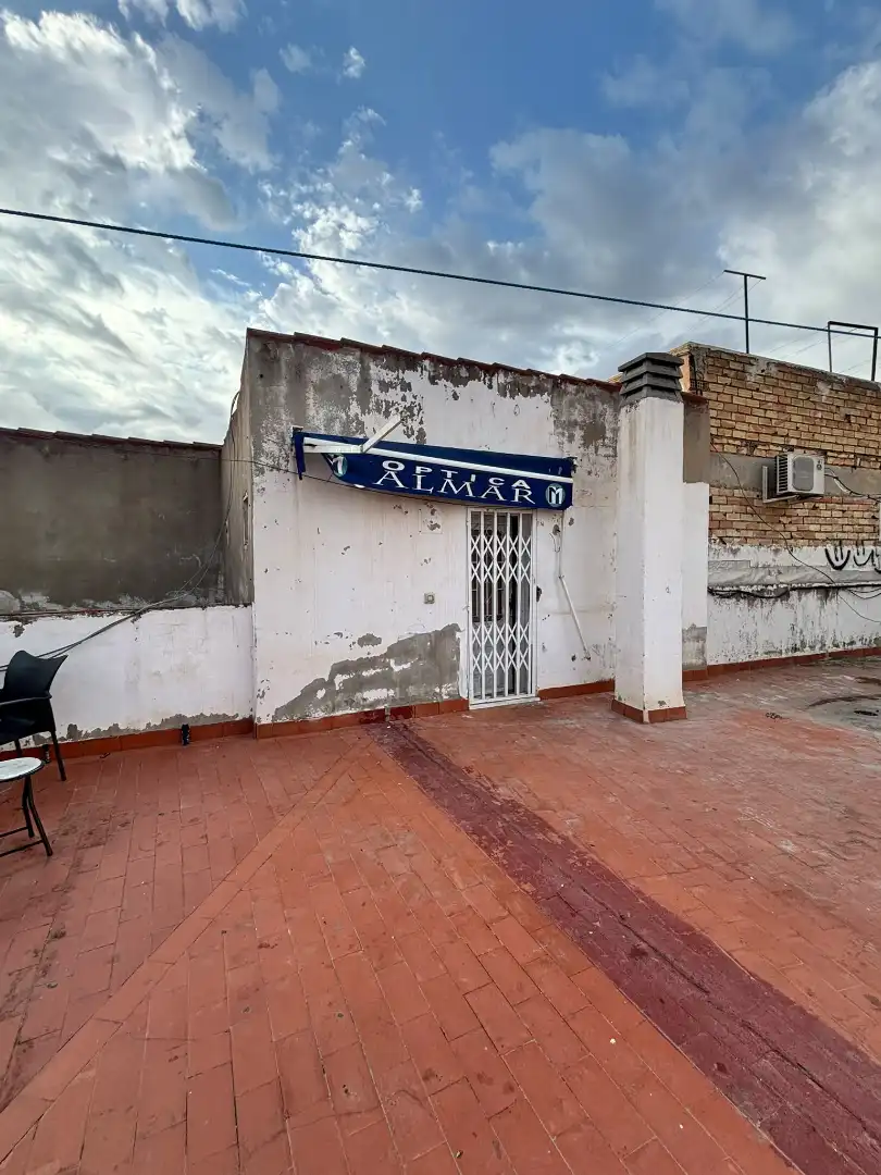 Vista exterior de Piso en venta en Centro