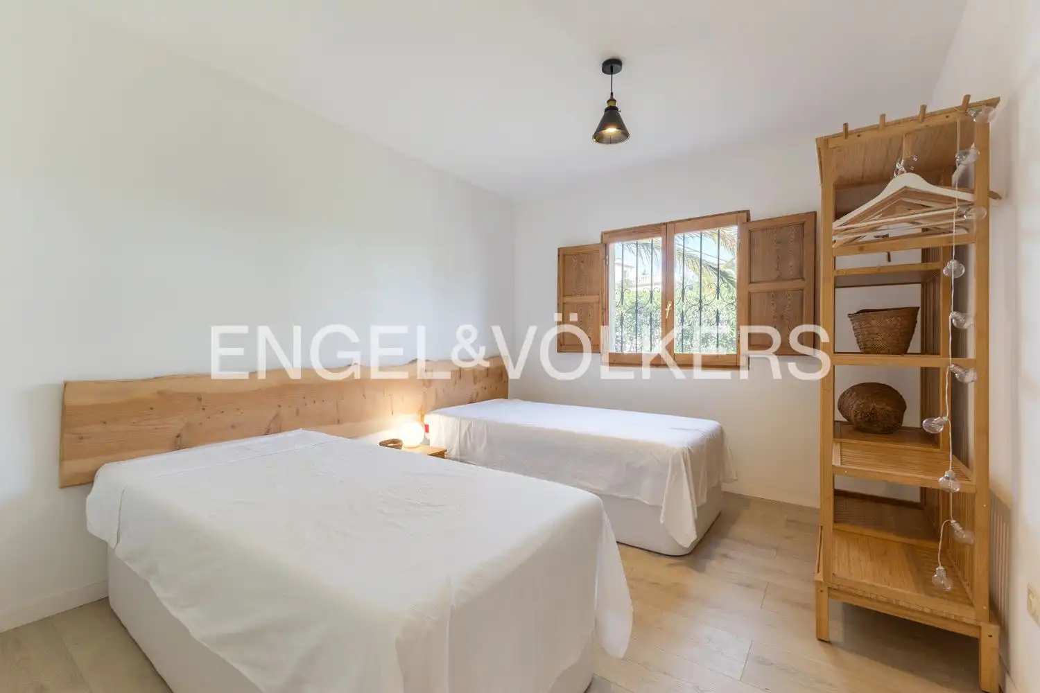 Houses for sale in Las Rotas / Les Rotes
