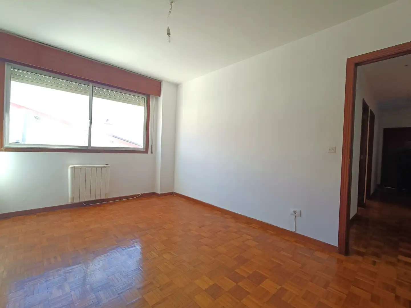 Habitación de Piso en venta en Vigo  con Calefacción, Parquet y Trastero