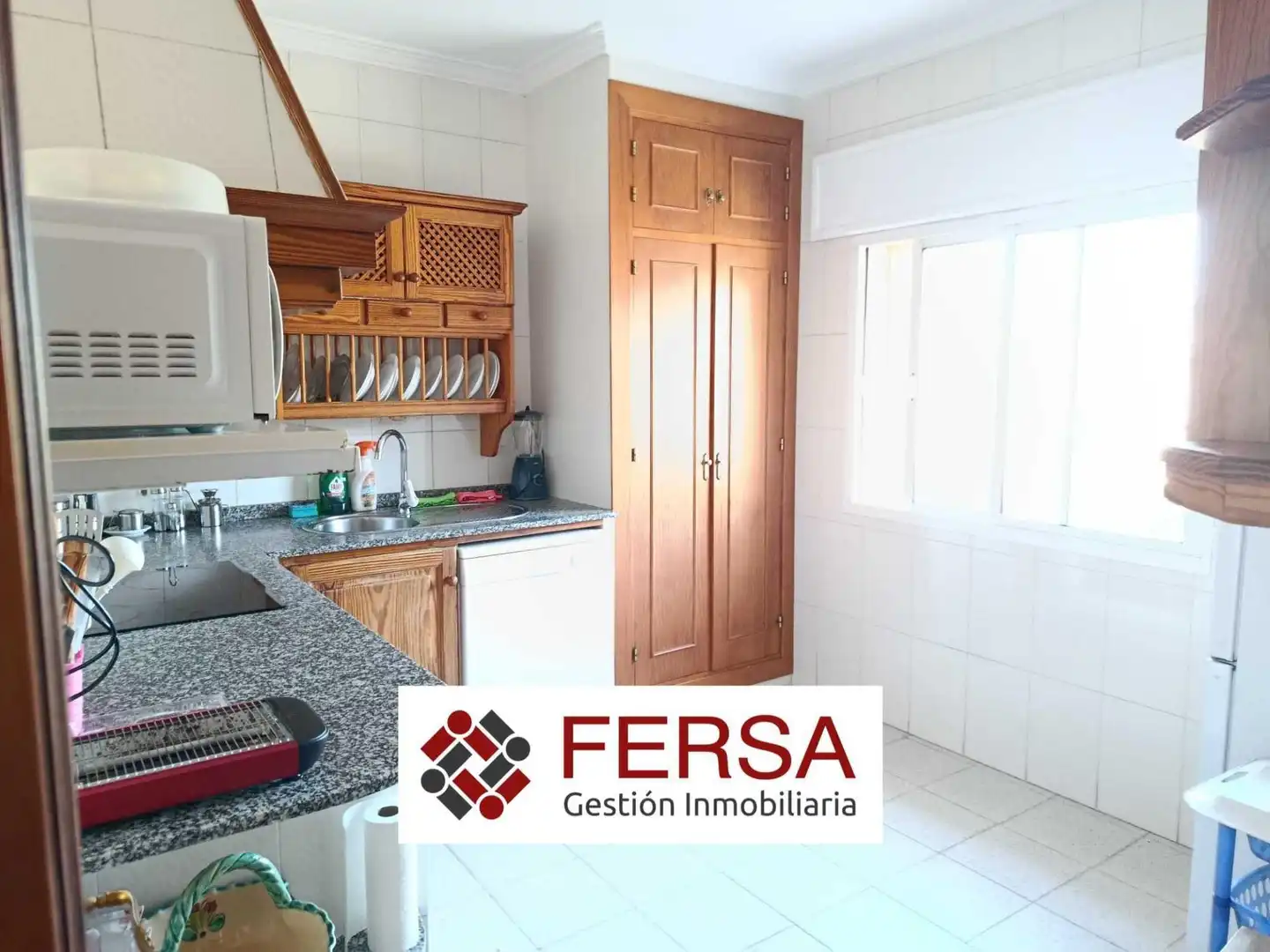 Kitchen of Houses for sale in El Puerto de Santa María  with Private garden, Terrace and Storage room
