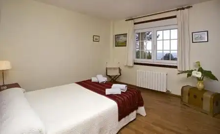 Bedroom of Houses for rent in Oia  with Heating, Private garden and Parquet flooring