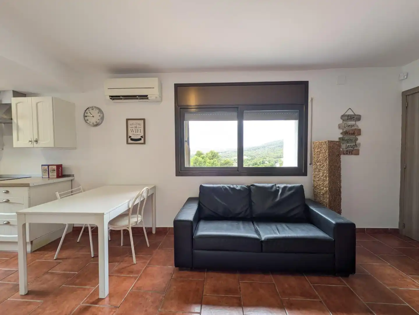 Living room of Houses for sale in El Vendrell  with Air Conditioner