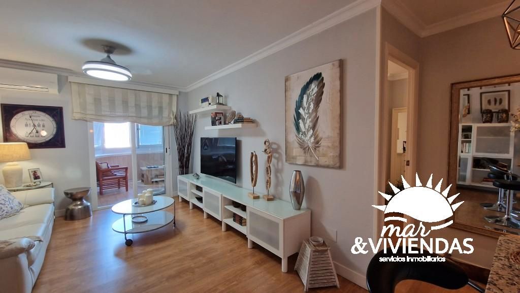 Sala d'estar de Apartament en venda en Garrucha amb Aire condicionat, Calefacció i Terrassa