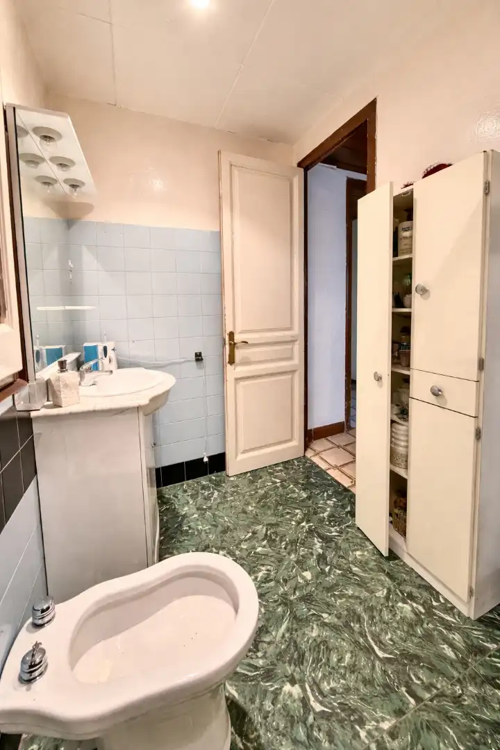 Baño de Piso en venta en Barcelona con Balcón