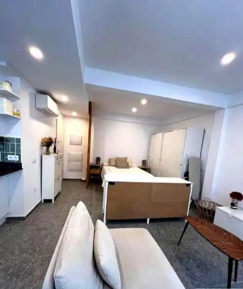 Study for rent in Santa Cruz de Tenerife  with Air Conditioner and Furnished