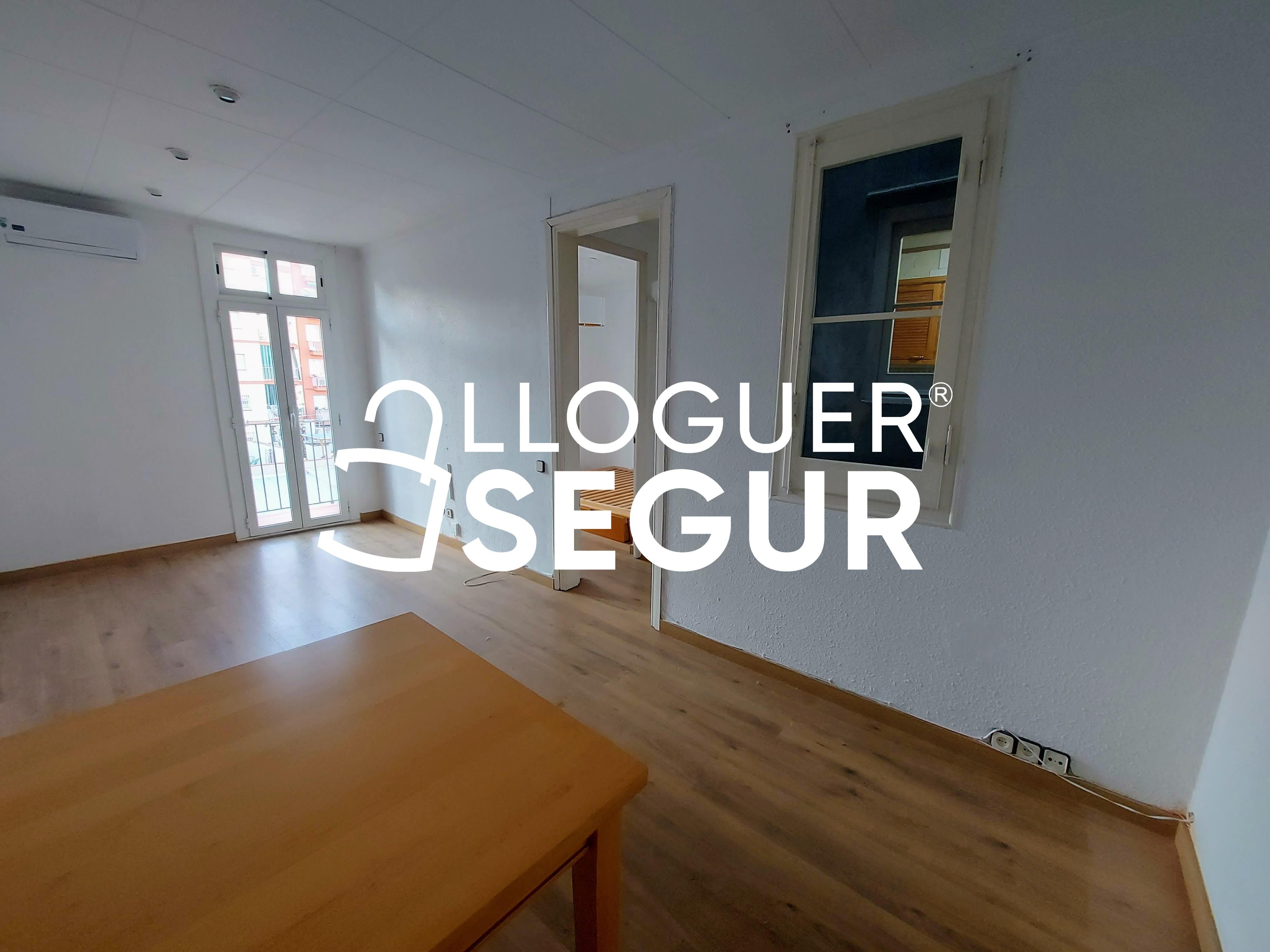 Piso de alquiler en  Barcelona Capital con Aire acondicionado