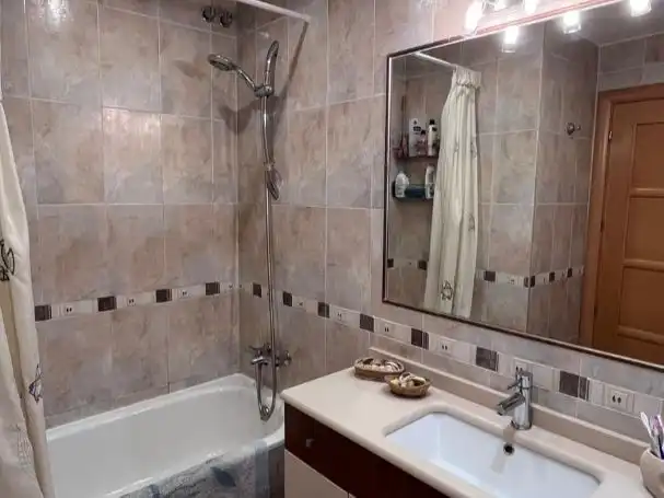Baño de Piso en venta en Segovia Capital con Terraza y Balcón