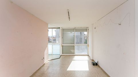 Foto 2 de Piso en venta en C/ Torres I Bages, Centre, Salt