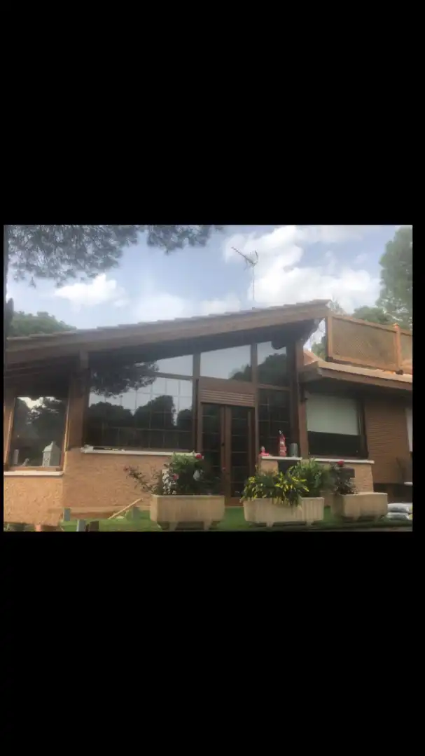 Außenansicht von Country house zum Verkauf in Pelayos de la Presa mit Heizung, Privatgarten und Terrasse