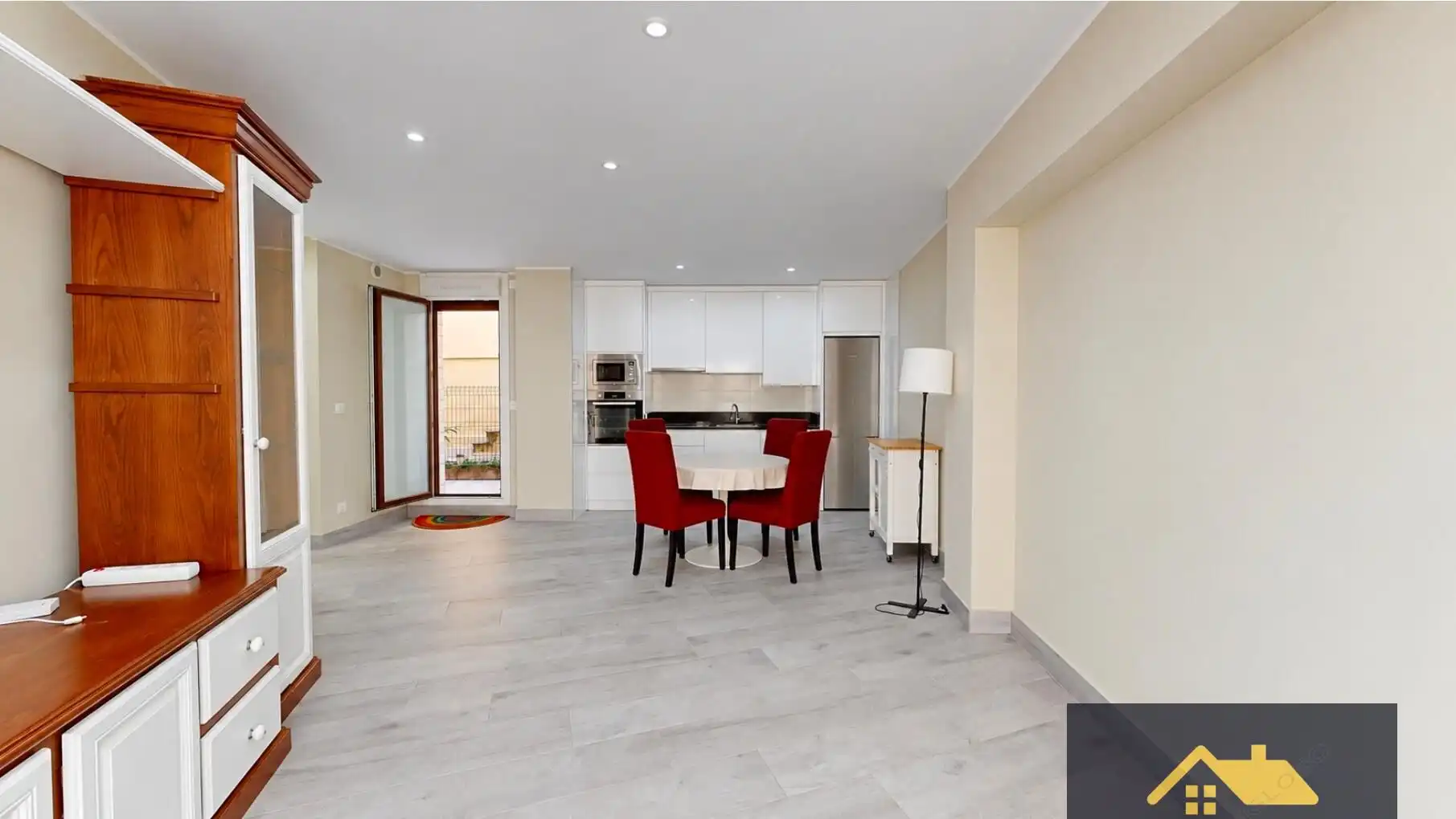Sala de estar de Piso en venta en Portugalete con Calefacción y Amueblado