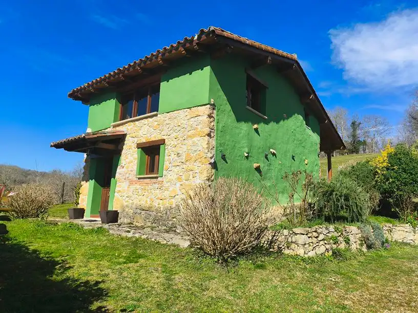 Casa rústica en venda a Lugar la Villa Riba 25, imagen 2