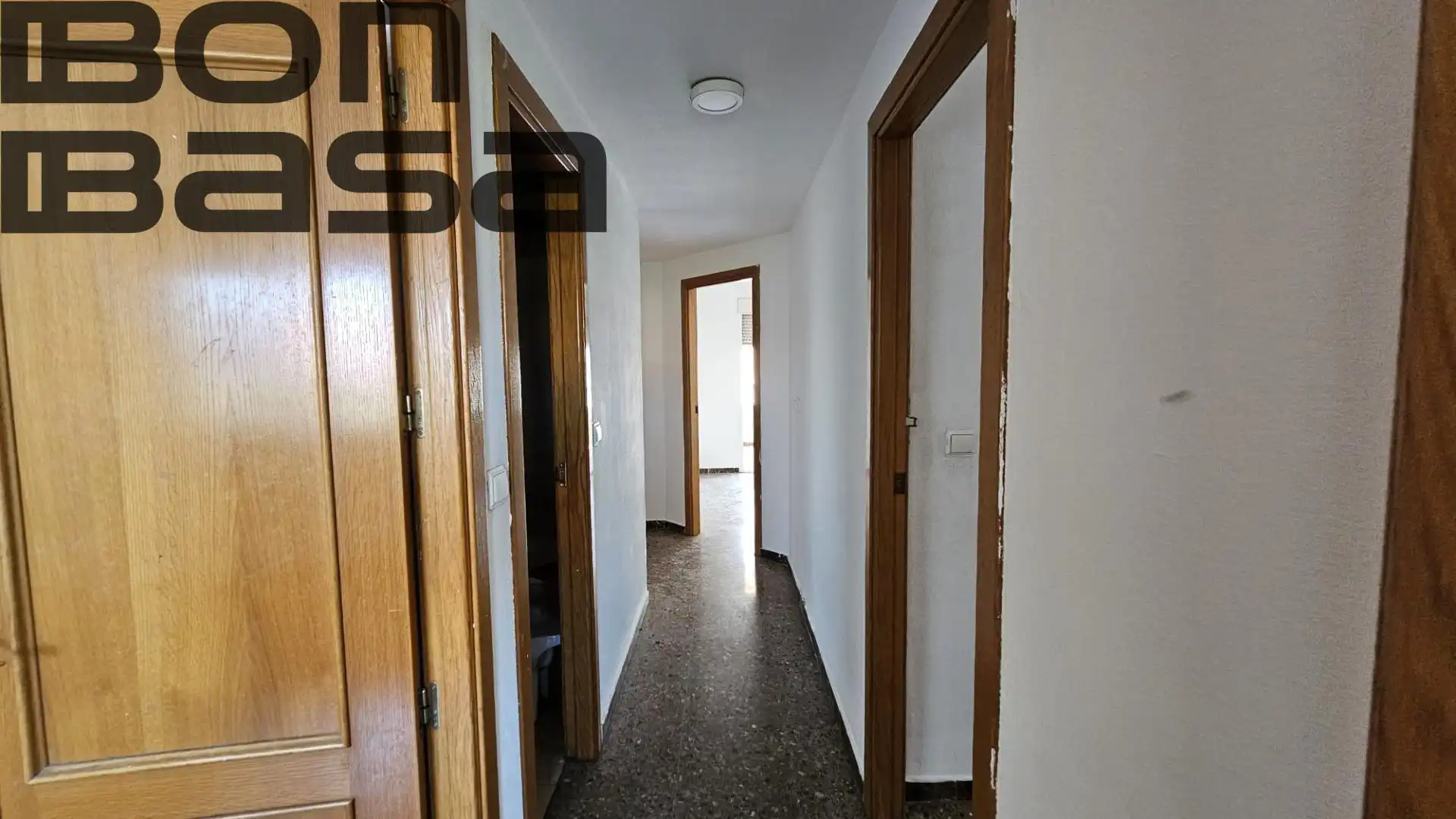 Piso en venta en Alicante / Alacant con Aire acondicionado, Jardín privado y Balcón