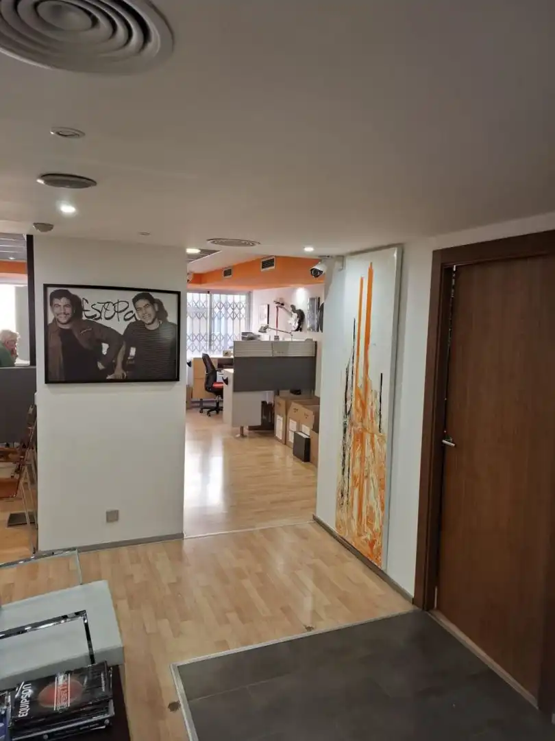 Büro zum Verkauf in Valencia mit Klimaanlage, Heizung und Möbliert