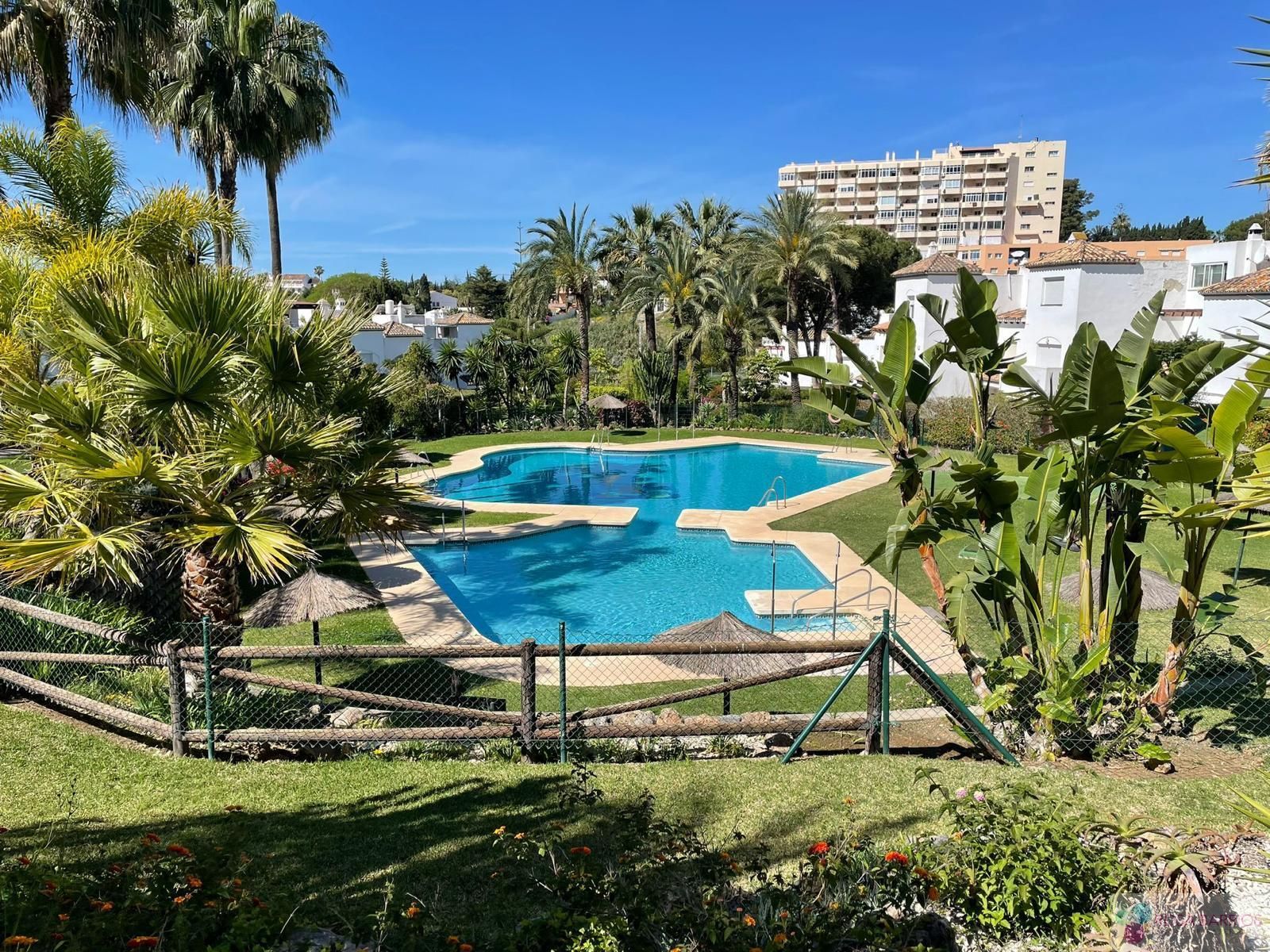 Swimming pool of Single-family semi-detached for sale in Estepona  with Air Conditioner, Terrace and Furnished