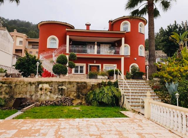 Casa-chalet en Venta en Calicanto - Santo Domingo