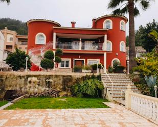 Vista exterior de Casa o xalet en venda en Torrent amb Aire condicionat, Calefacció i Jardí privat