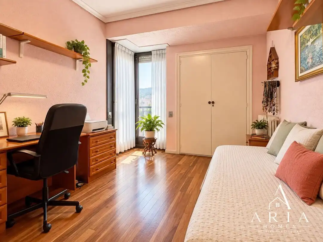 Bedroom of Flat for sale in Bilbao   with Heating, Terrace and Furnished